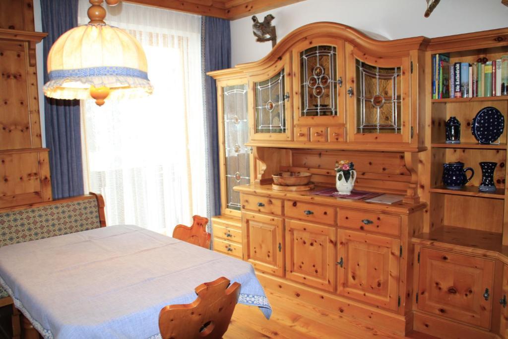 Gasthof Zur Gams ドナースバッハヴァルト 部屋 写真